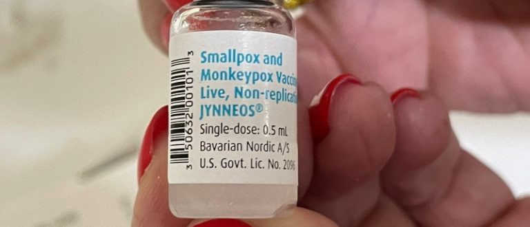 Começa a vacinação contra a mpox no RS