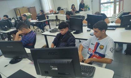 Espaço 4.0 inicia atividades com 12 alunos