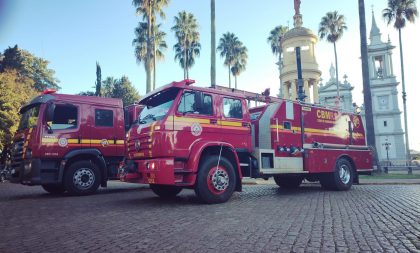 Corpo de Bombeiros comemora reforço para combate ao incêndio