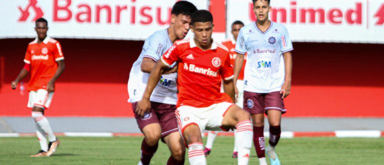 Inter goleia o Caxias e segue invicto no Gauchão Sub-17