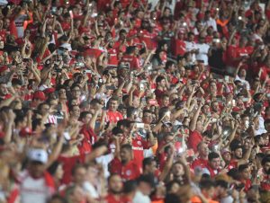 Torcida colorada esgota ingressos para acompanhar Inter x Flamengo