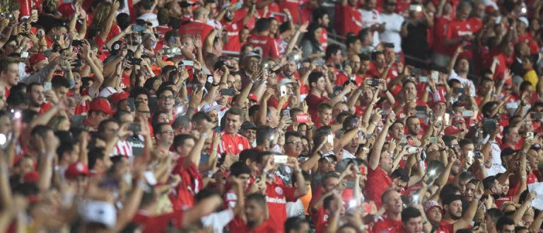 Torcida colorada esgota ingressos para acompanhar Inter x Flamengo