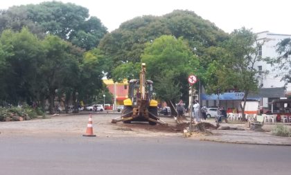 Obra da Rua Coberta chama atenção no centro