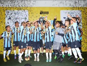 Categoria sub-12 do Grêmio conquista mundial Go Cup