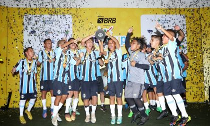 Categoria sub-12 do Grêmio conquista mundial Go Cup