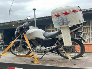 BM recupera moto e prende dupla em Encruzilhada do Sul