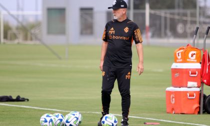 Inter realiza último treino em Porto Alegre antes da estreia na Libertadores