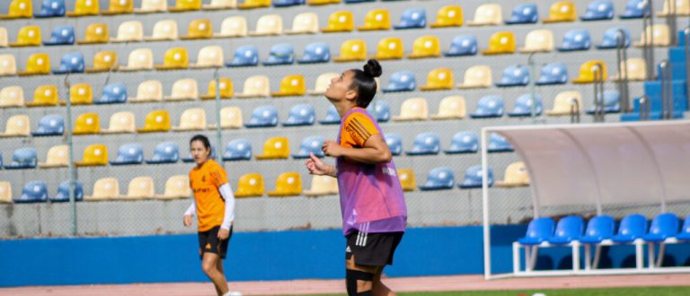 Gurias Coloradas treinam com foco no penúltimo desafio da primeira fase do Brasileirão