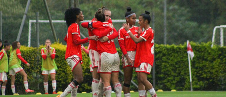 Gurias Coloradas vencem o Corinthians e seguem 100% em casa no Sub-20