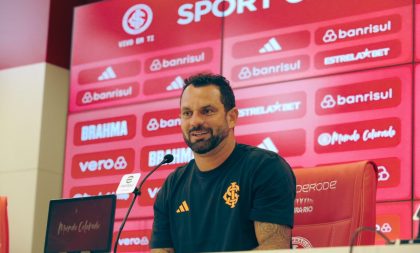 Magrão é apresentado como Gerente Esportivo: “estou muito, mas muito feliz!”