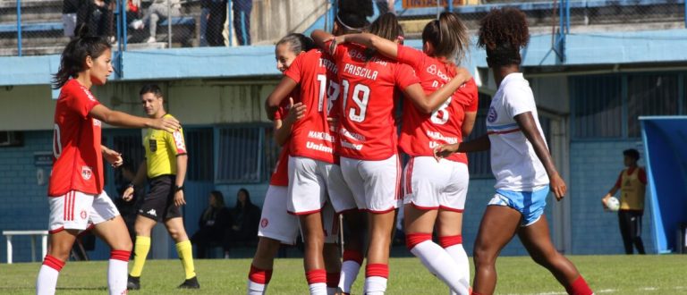 Gurias goleiam o Bahia em Novo Hamburgo
