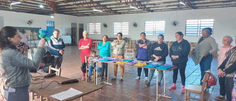 CRAS frota e Coordenadoria da Mulher iniciam a “Oficina Itinerante nos bairros”