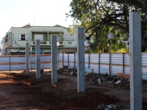 Cadê os trabalhadores na obra da Rua Coberta?