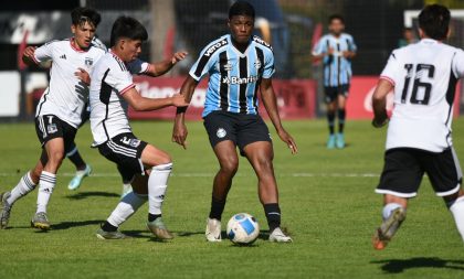 Grêmio goleia o Colo-Colo e avança para semifinal do Torneio Canteras de America