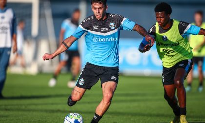 Grêmio inicia semana de treinamentos com foco no Palmeiras