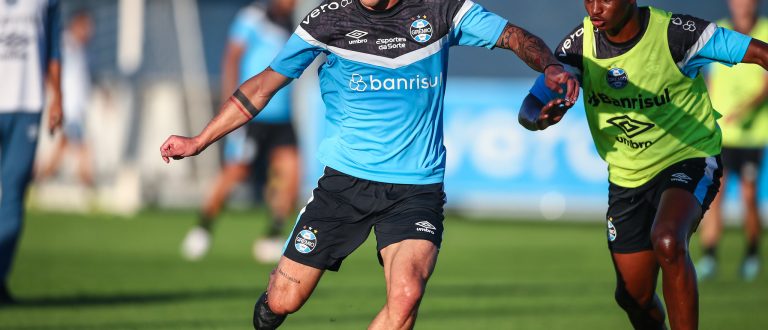 Grêmio inicia semana de treinamentos com foco no Palmeiras