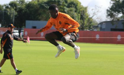 Colorado finaliza preparação para enfrentar o Atlético-MG