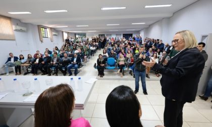 Secretária da Saúde entrega Selos Bronze e Prata a 22 UBS Amigas do Idoso