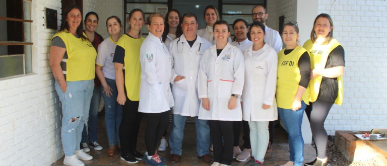 Cerro Branco: equipe multidisciplinar promove atendimento especializado à população idosa