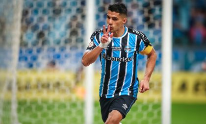 Grêmio vence de virada na Arena