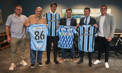 Grêmio recebe comitiva do clube japonês FC Osaka