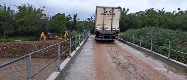 Ponte que une Cerro Branco a Candelária tem fluxo liberado