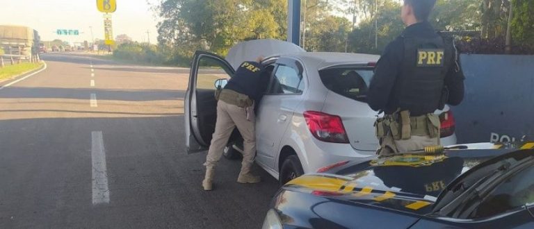 PRF prende rio-pardense com munições em carro clonado na BR-290