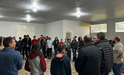 Cerro Branco: Cooperativa Escolar Jovens Marceneiros realiza encontro mensal