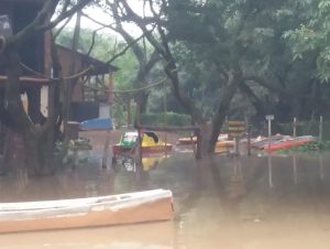 Rio Jacuí sobe e alaga regiões ribeirinhas