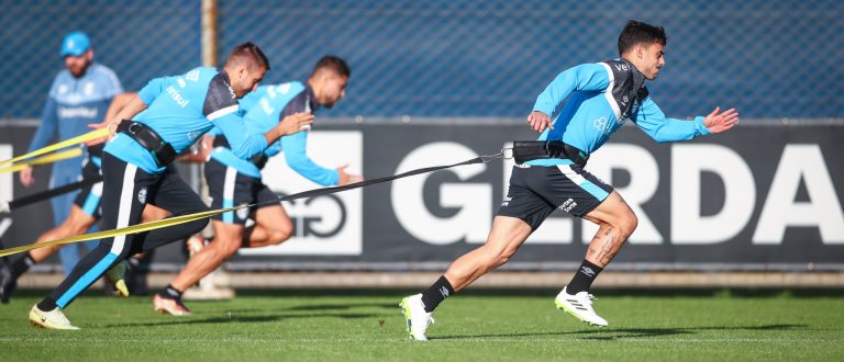 Grêmio treina visando Atlético-MG