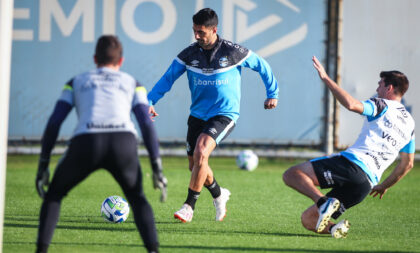 Grêmio faz último treino antes de enfrentar o Atlético Mineiro