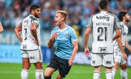 Grêmio vence Atlético-MG e recupera vice-liderança do Brasileirão