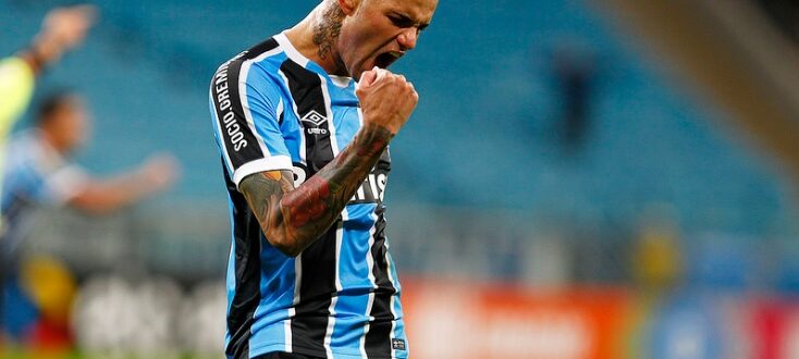 Luan no Grêmio: meia encaminha rescisão