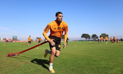 Trabalho forte para duelo com o Fluminense