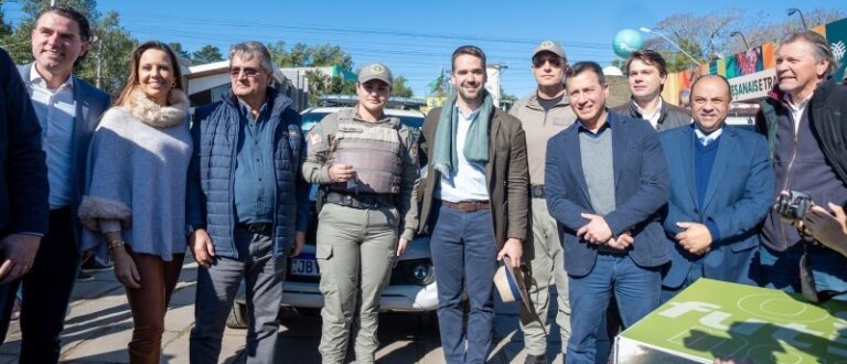 Cachoeira recebe duas viaturas para patrulhamento rural