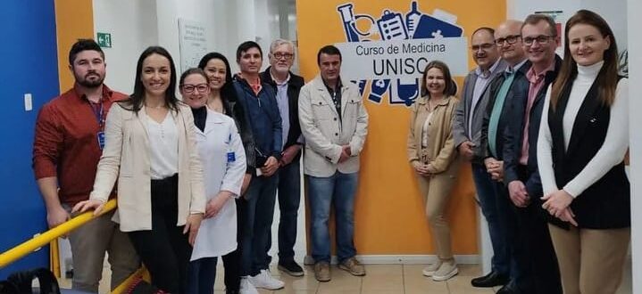 Comissão Pró-Medicina avalia experiência de visita ao curso na Unisc