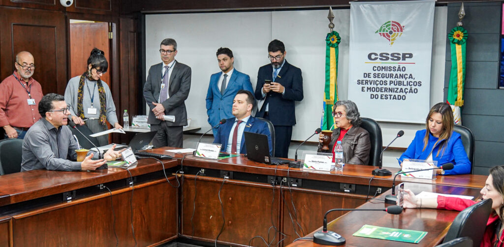 Comissão de Segurança da Assembleia Legislativa cobra posicionamento do governo estadual quanto às restrições de visitas a presos no RS / Foto: Celso Bender/ALRS