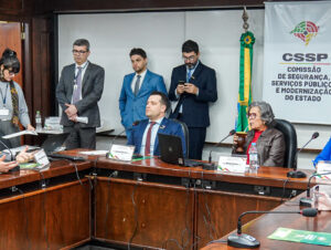 Restrições de visitas a presos geram protestos e chegam à Assembleia