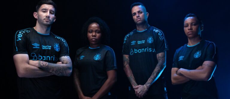 Grêmio lança terceiro uniforme em homenagem às inesquecíveis noites coperas