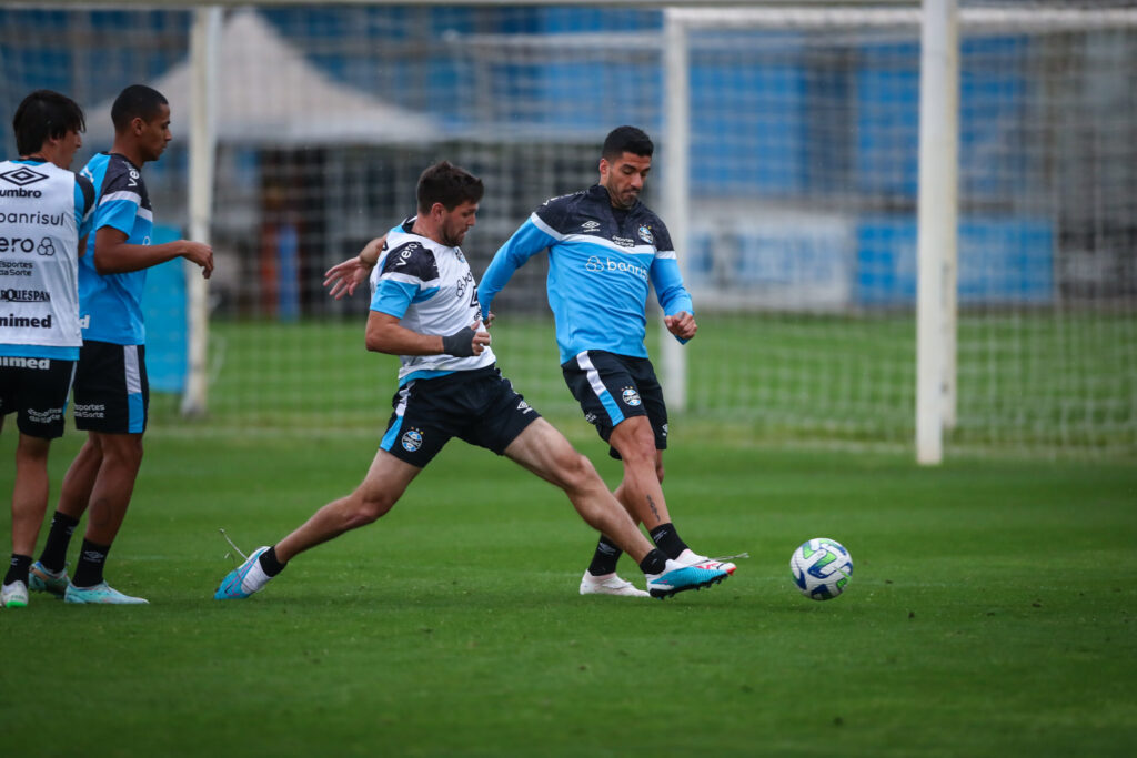 Grêmio vence o Novo Hamburgo em jogo-treino no CT Luiz Carvalho