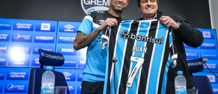 Meia-atacante Luan é apresentado oficialmente como novo jogador do Grêmio