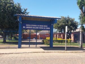 Escola Liberato: comunidade se mobiliza contra esvaziamento