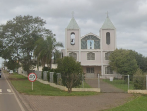 Paróquia interditada há 3 anos mobiliza católicos