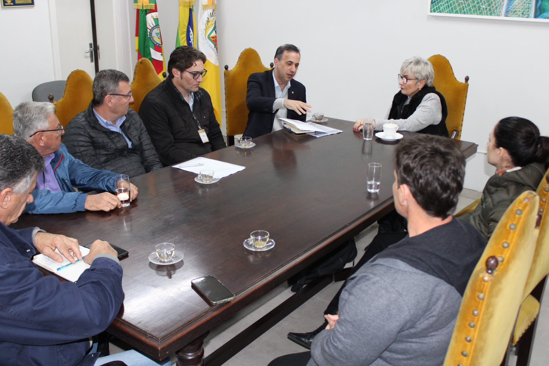Reunião com representantes da Prefeitura e Todesmade / Crédito: Patricia Miranda/Ass. Com.
