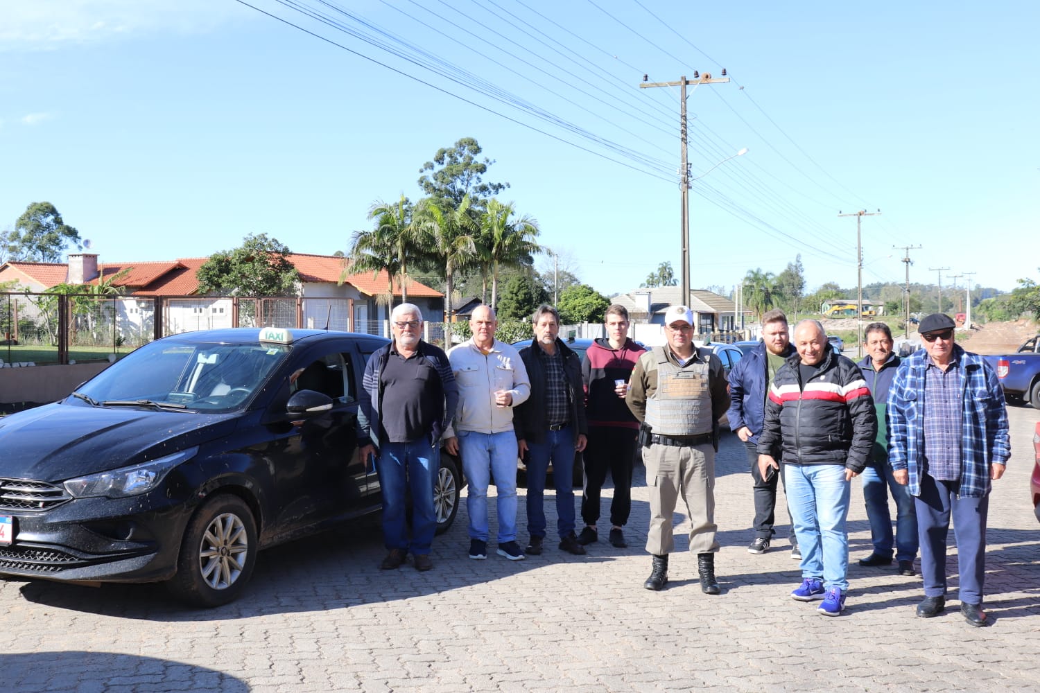 Reunião entre taxistas e prefeito / Crédito: Ass. Com.