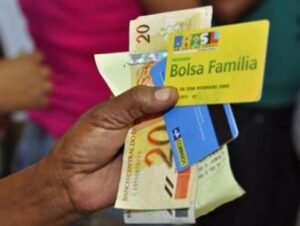 Bolsa Família vai ser pago nesta segunda-feira em cidades atingidas pela enchente