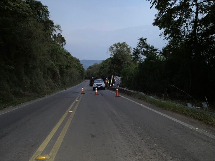 Acidente na ERS-400 / Crédito: Bombeiros Voluntários de Candelária