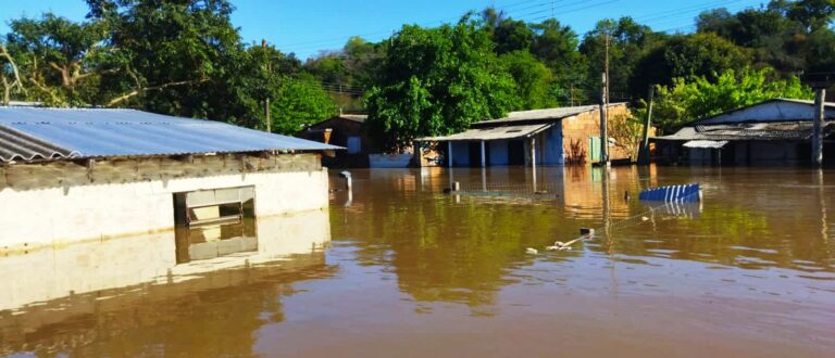 Enchente: Defesa Civil precisa confirmar cadastro de todos que saíram de casa