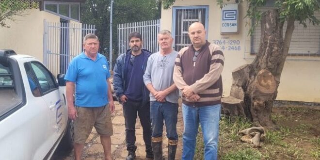 Equipe da Corsan de Cachoeira do Sul atua no restabelecimento no Vale do Taquari