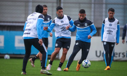 Grêmio abre semana de treinos com foco no Fortaleza